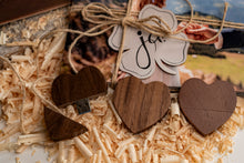 Lade das Bild in den Galerie-Viewer, "Walnuss-HERZSTÜCK" USB-Stick - Speed 3.0