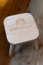 Lade das Bild in den Galerie-Viewer, Kinderholz Stuhl