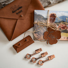 Lade das Bild in den Galerie-Viewer, Vegane Ledertasche für USB-Stick