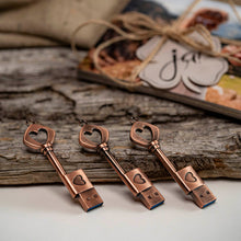 Lade das Bild in den Galerie-Viewer, "Schlüssel zum Herz" USB-Stick - Speed 3.0 - 16 GB