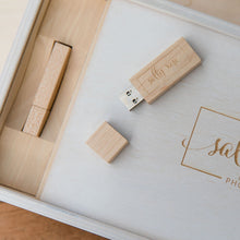 Lade das Bild in den Galerie-Viewer, USB-Stick Halter