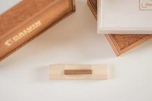 Lade das Bild in den Galerie-Viewer, USB-Stick Halter