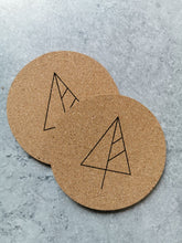 Lade das Bild in den Galerie-Viewer, Glasuntersetzer Kork mit Holzkiste 6er-Set