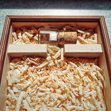 Lade das Bild in den Galerie-Viewer, Dekopäckchen "Zirbenflocken"