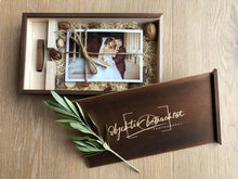 Lade das Bild in den Galerie-Viewer, Holzgeschenkbox