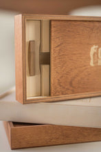 Lade das Bild in den Galerie-Viewer, USB-Stick Halter