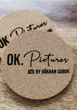 Lade das Bild in den Galerie-Viewer, Glasuntersetzer Kork mit Holzkiste 6er-Set