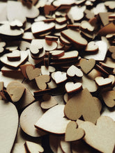 Lade das Bild in den Galerie-Viewer, Holzherzen Mix
