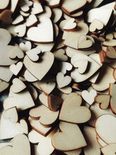 Lade das Bild in den Galerie-Viewer, Holzherzen Mix