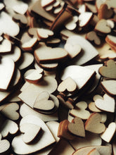 Lade das Bild in den Galerie-Viewer, Holzherzen Mix