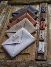 Lade das Bild in den Galerie-Viewer, Vegane Lederkuvert