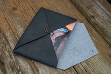 Lade das Bild in den Galerie-Viewer, Vegane Lederkuvert