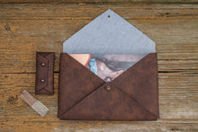 Lade das Bild in den Galerie-Viewer, Vegane Lederkuvert