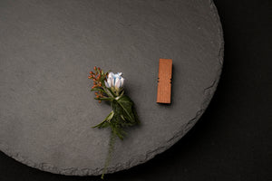Blumen-Anstecker mit Doppel Magnet